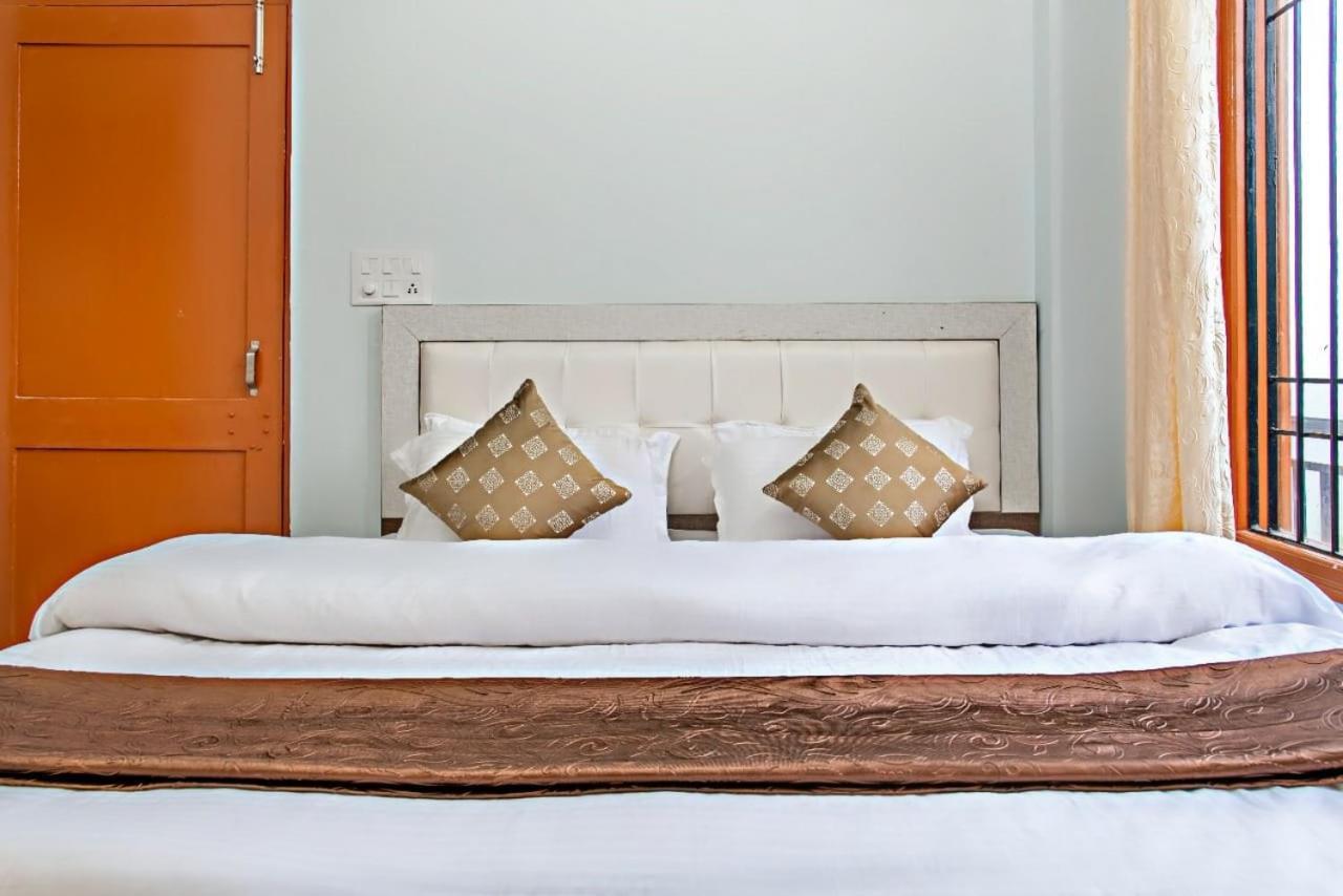 Mystic Kasauli I Pvt Balcony I Peacefull Area I Serviced Apt I By Exotic Stays Ngoại thất bức ảnh