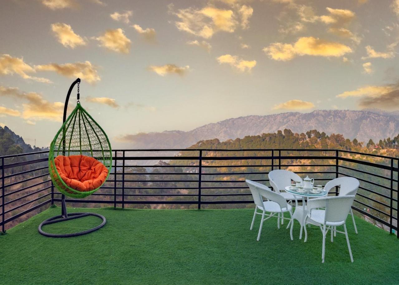 Mystic Kasauli I Pvt Balcony I Peacefull Area I Serviced Apt I By Exotic Stays Ngoại thất bức ảnh