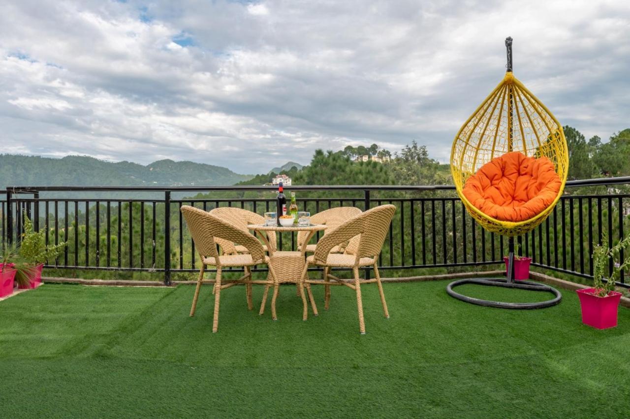 Mystic Kasauli I Pvt Balcony I Peacefull Area I Serviced Apt I By Exotic Stays Ngoại thất bức ảnh